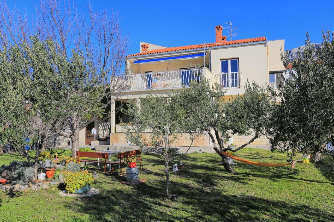 Apartments With A Parking Space Kastel Gomilica, Kastela - 19248 Exterior foto